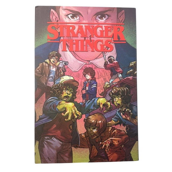 Stranger Things Other - Stranger Things Graphic Novel Book Set